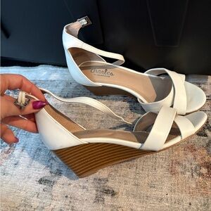 White small wedge heel
